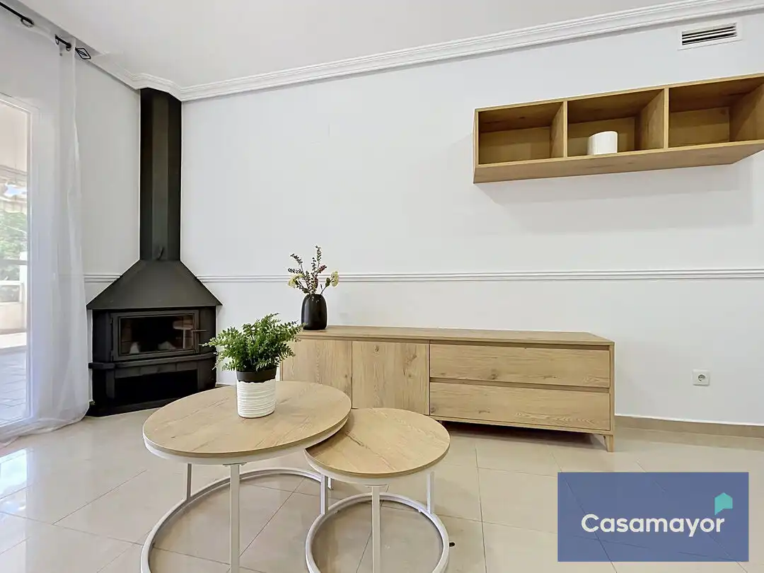 Sala de estar de Piso en venta en Alicante / Alacant con Aire acondicionado, Calefacción y Jardín privado