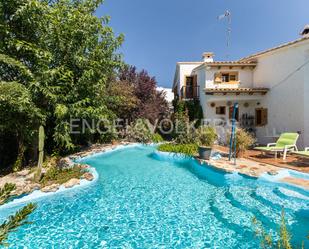 Piscina de Casa o xalet en venda en Requena amb Aire condicionat, Calefacció i Jardí privat