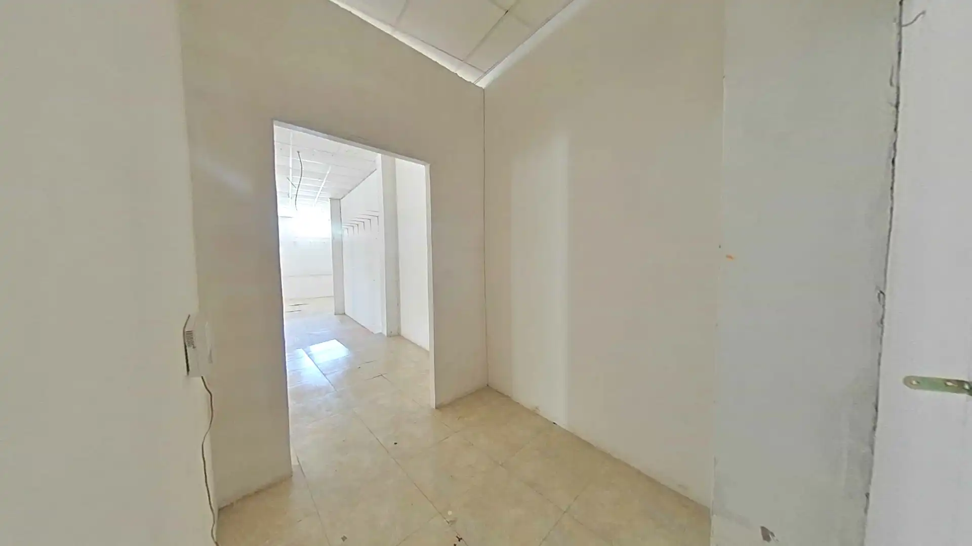 Business premises for sale in Alfonso I, imagen 6