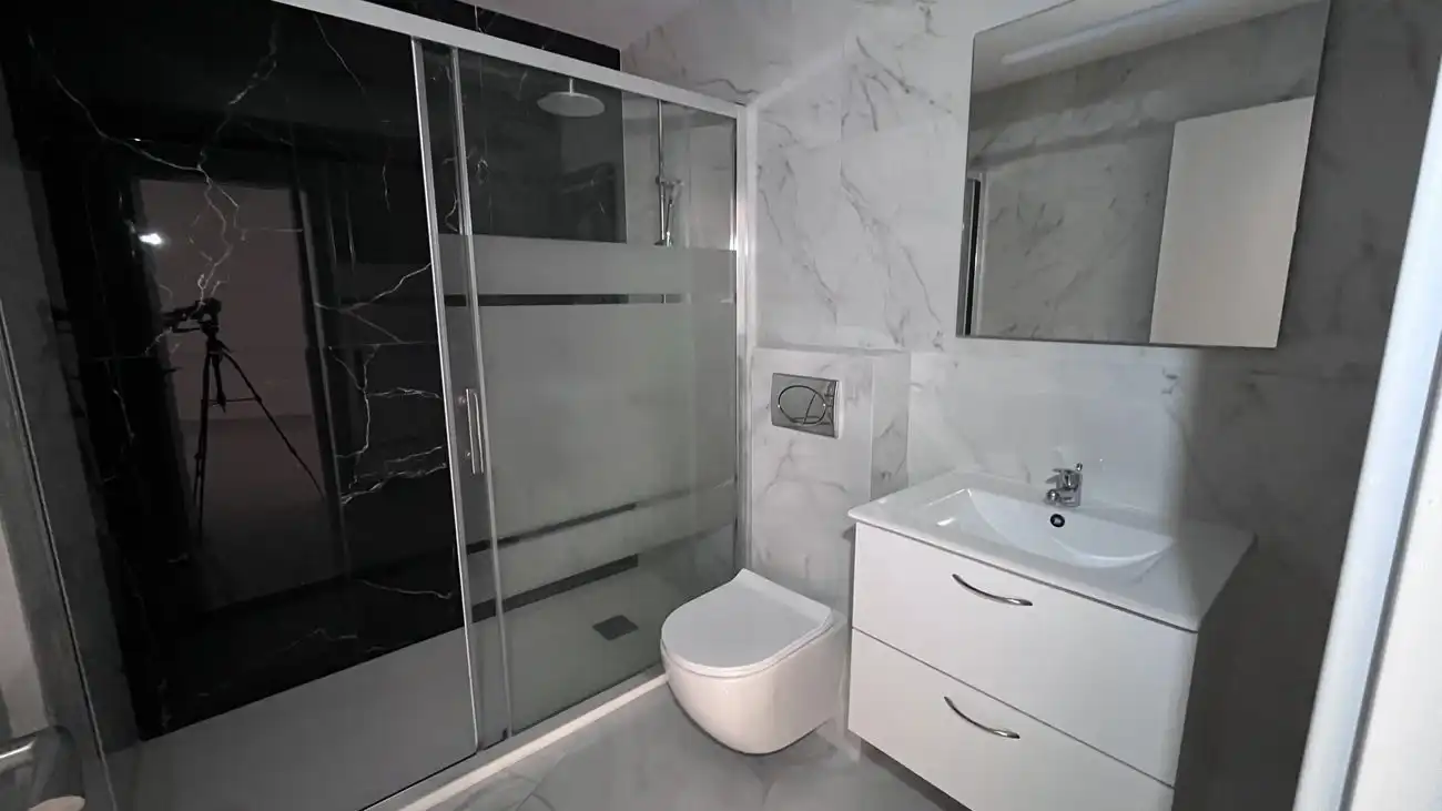 Bany de Casa o xalet en venda en Torrevieja amb Calefacció, Piscina i Piscina comunitària
