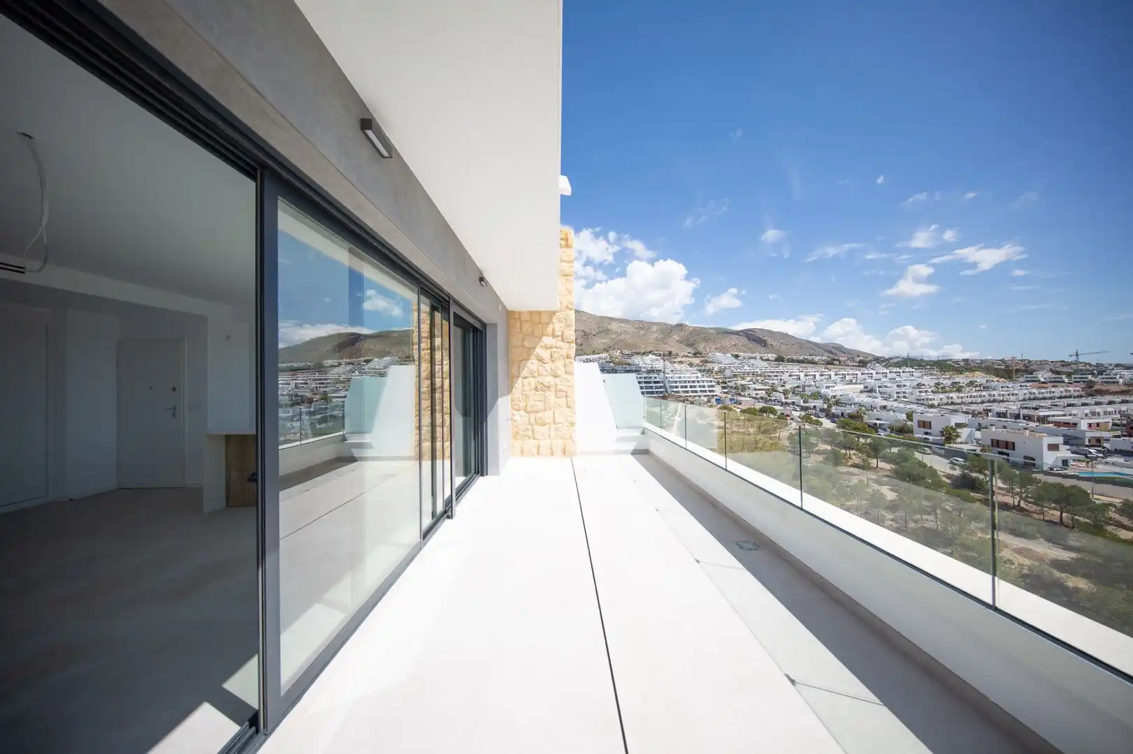 Terraza de Ático de alquiler en Finestrat con Aire acondicionado, Calefacción y Jardín privado