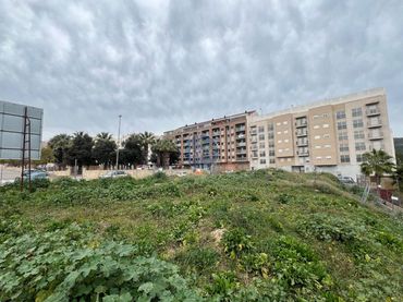 Terreny residencial en venda a Ausiàs March