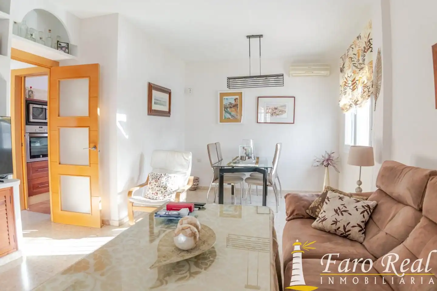 Sala de estar de Casa o chalet en venta en Sanlúcar de Barrameda con Aire acondicionado, Jardín privado y Terraza