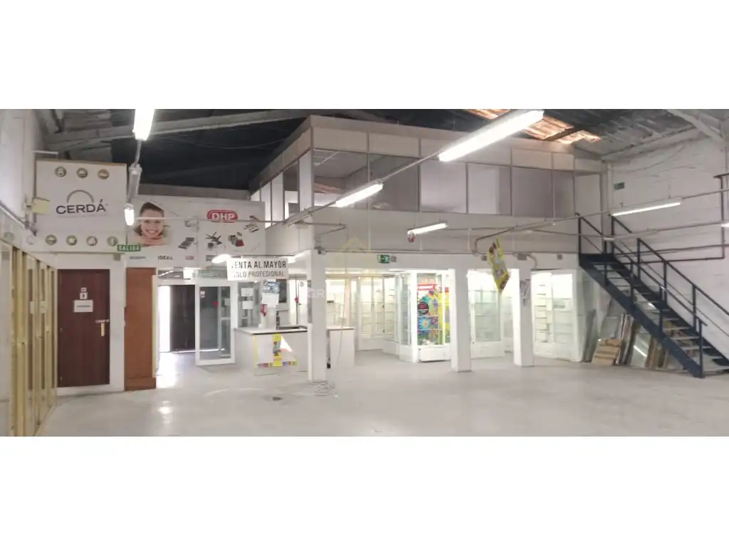Nave industrial de alquiler en Los Barrios