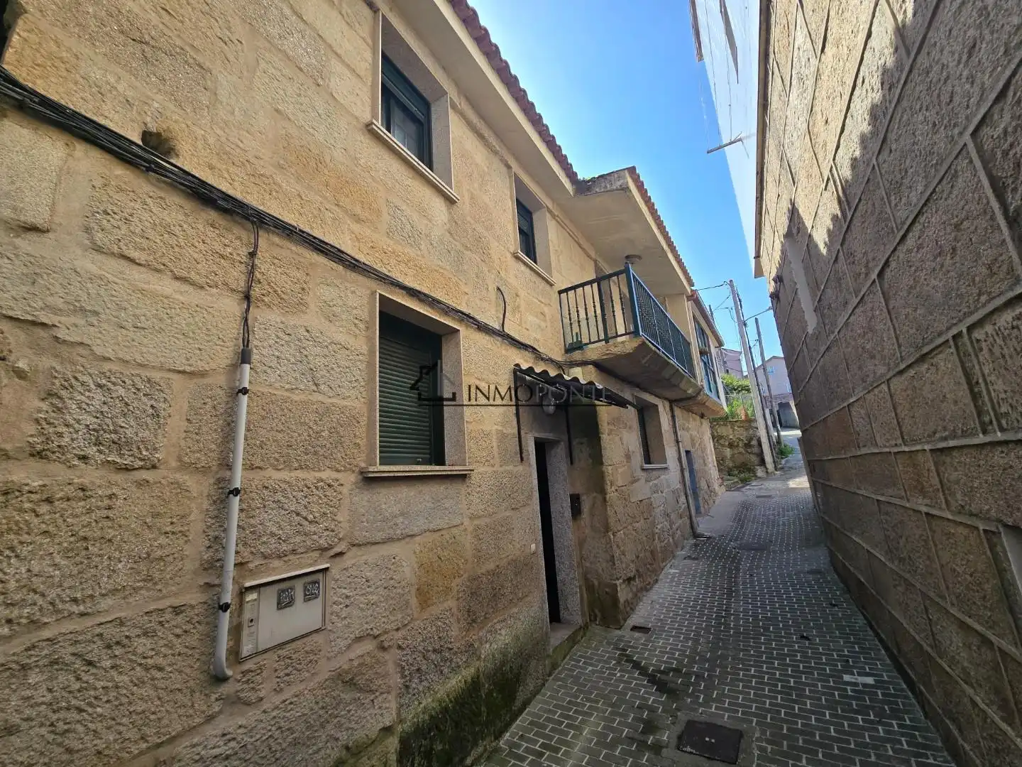 Vista exterior de Casa adosada en venta en Marín con Terraza, Trastero y Balcón