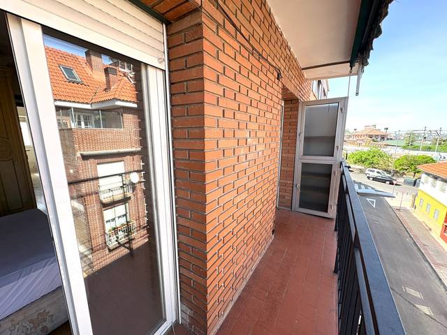 Piso en Venta en De la Sierra de Valdemeca en San Diego