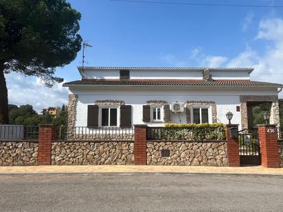 Exterior view of House or chalet for sale in Riells i Viabrea