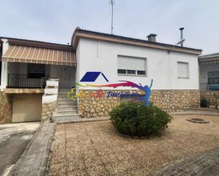 Exterior view of House or chalet for sale in Villacañas  with Air Conditioner, Terrace and Storage room