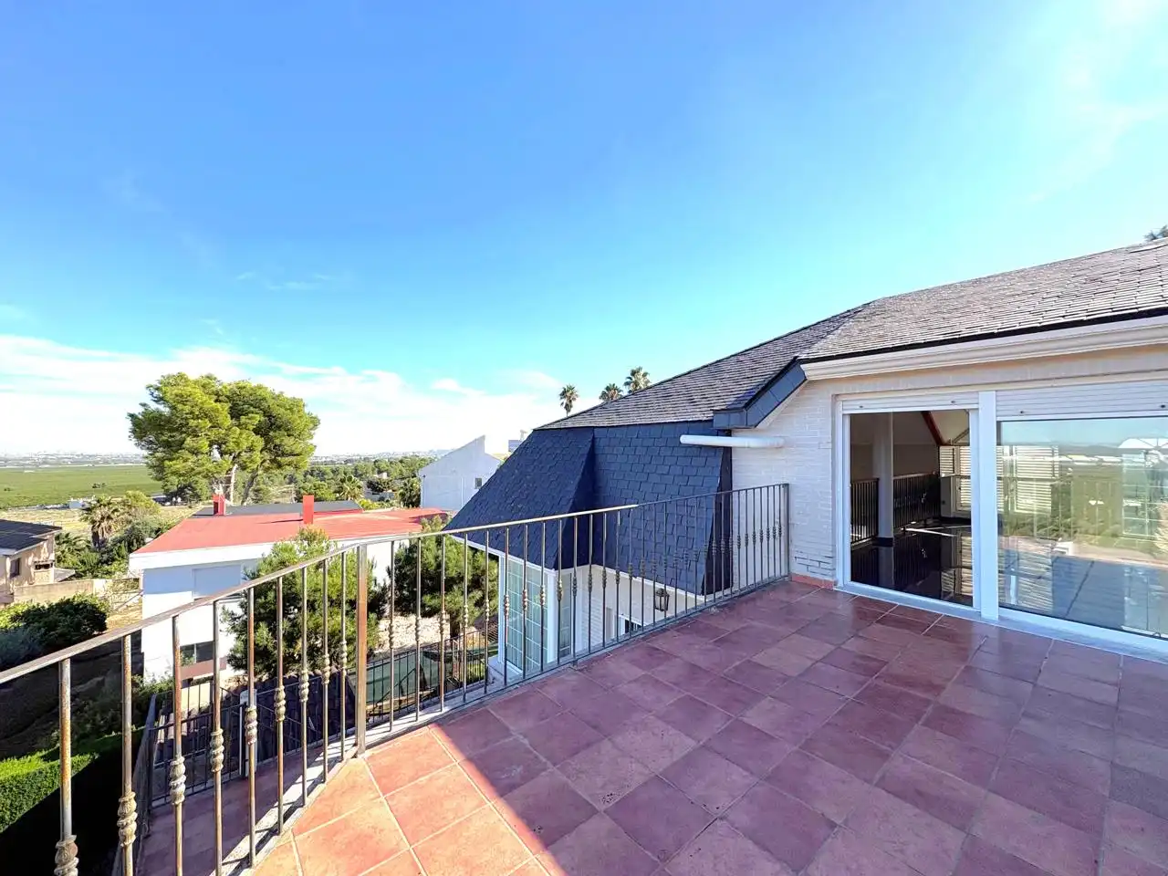 Terraza de Casa o chalet en venta en Chiva con Aire acondicionado, Jardín privado y Terraza