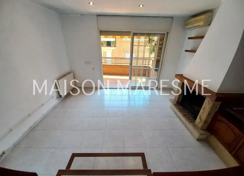 Dúplex en venta en Canet de Mar con Aire acondicionado, Calefacción y Terraza