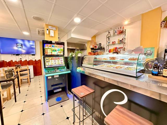 Local comercial en Alquiler en Camp d'en Serralta