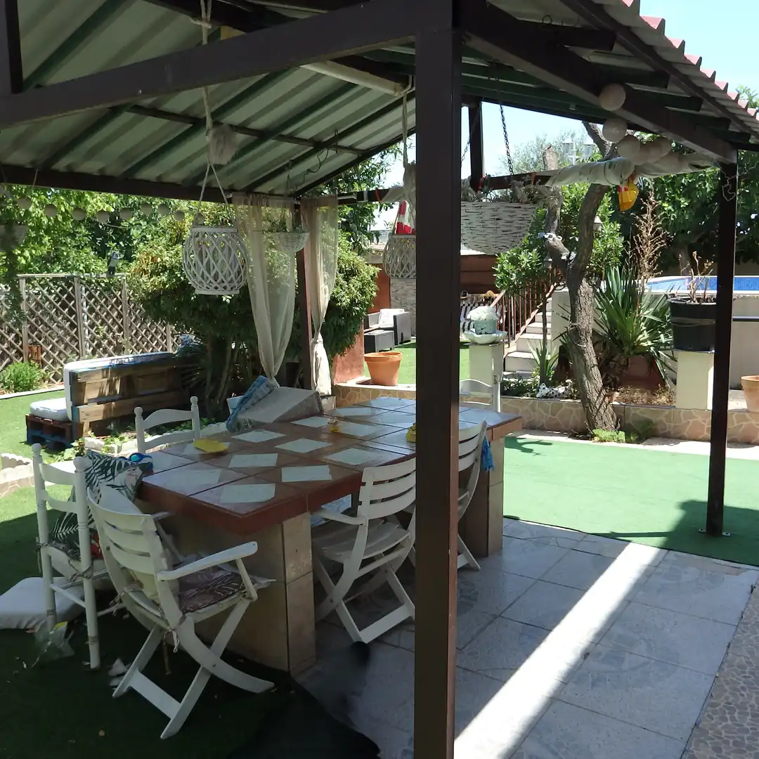 Terrassa de Casa o xalet en venda en Cedillo del Condado amb Aire condicionat, Calefacció i Jardí privat