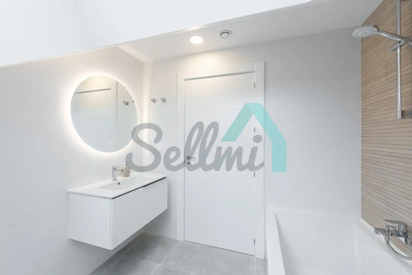 Attic for rent in Rendueles Llanos, Ceares