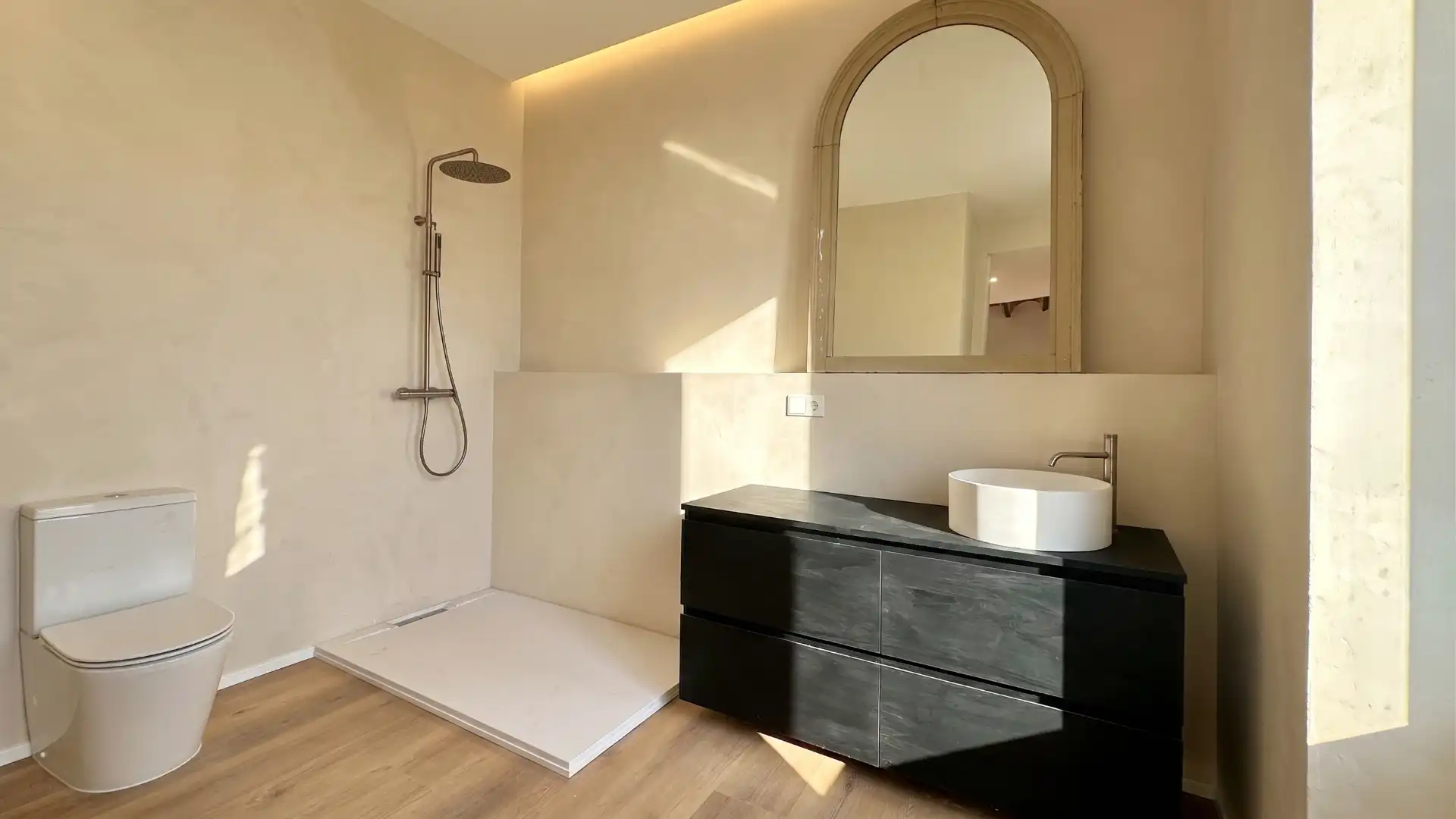 Appartamento con terrazza in vendita a Raval de Martí Folguera 51, imagen 25