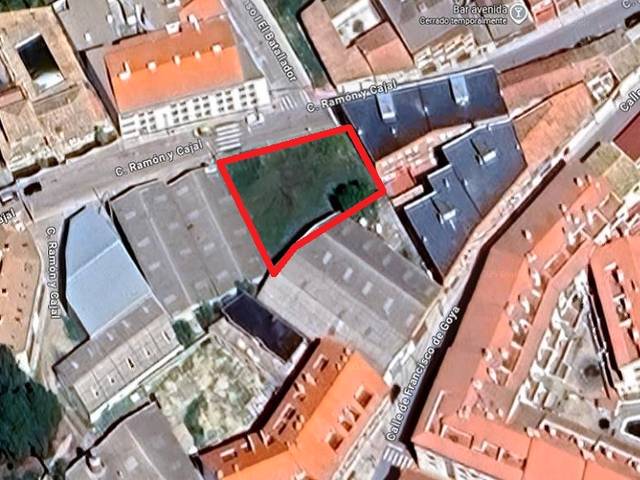 Terreno residencial en Venta en Calle Ramón y Cajal, 15 en Cadrete