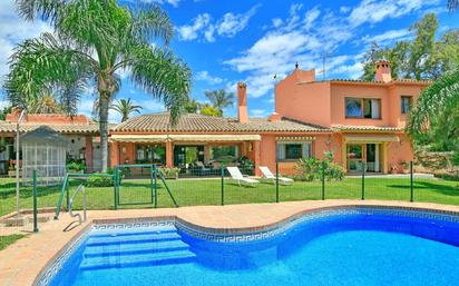 Jardí de Casa o xalet en venda en Marbella amb Aire condicionat, Calefacció i Jardí privat