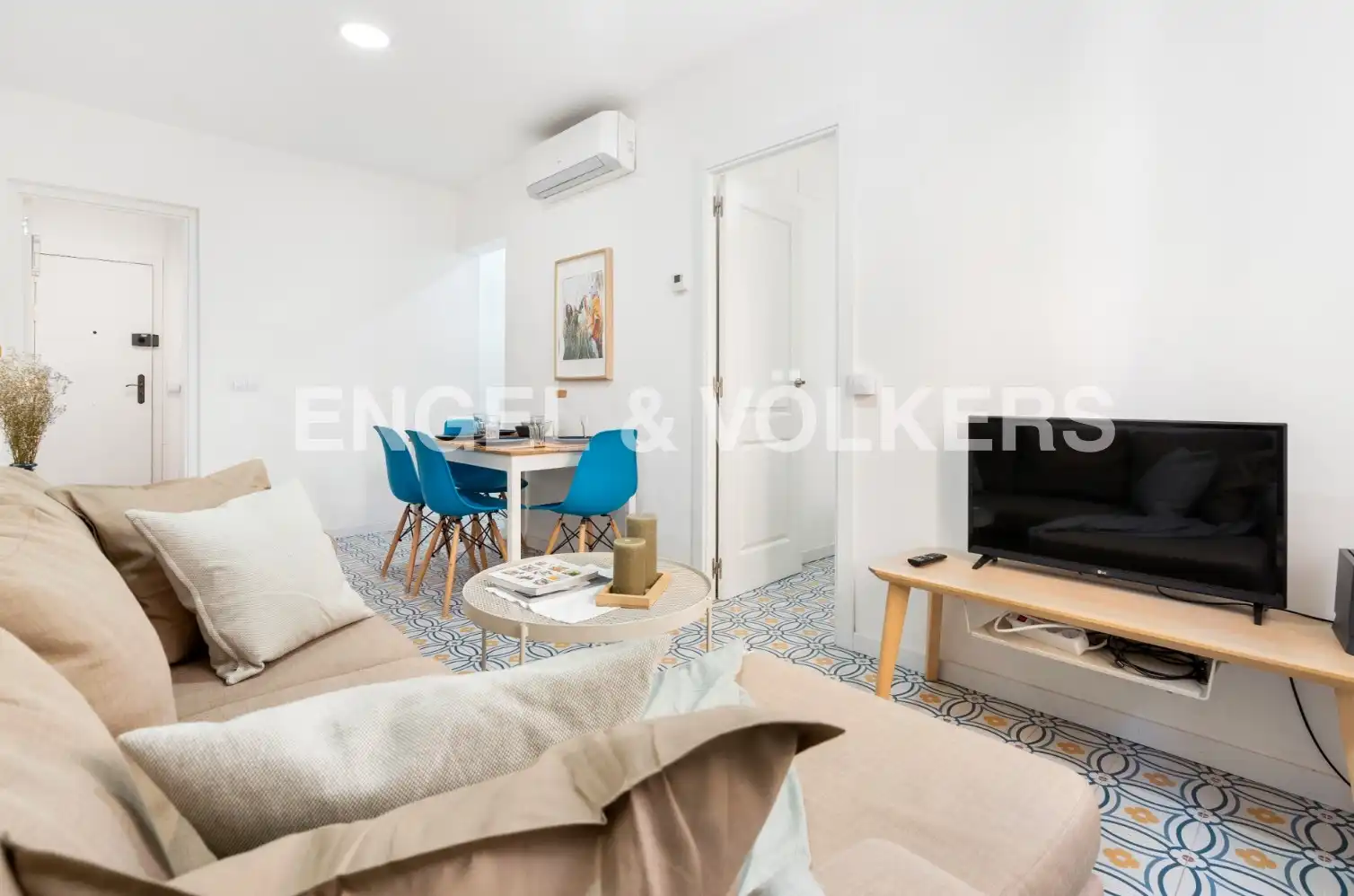 Sala d'estar de Pis de lloguer en Barcelona amb Aire condicionat, Calefacció i Parquet