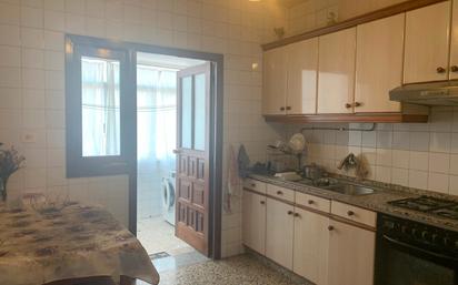 Kitchen of Flat for sale in Vilagarcía de Arousa  with Furnished, Oven and Washing machine