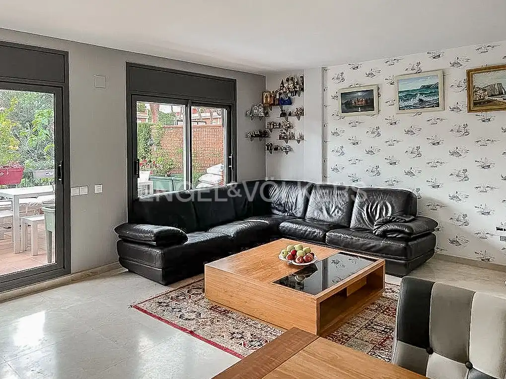 Sala d'estar de Casa o xalet de lloguer en Gavà amb Aire condicionat, Calefacció i Jardí privat
