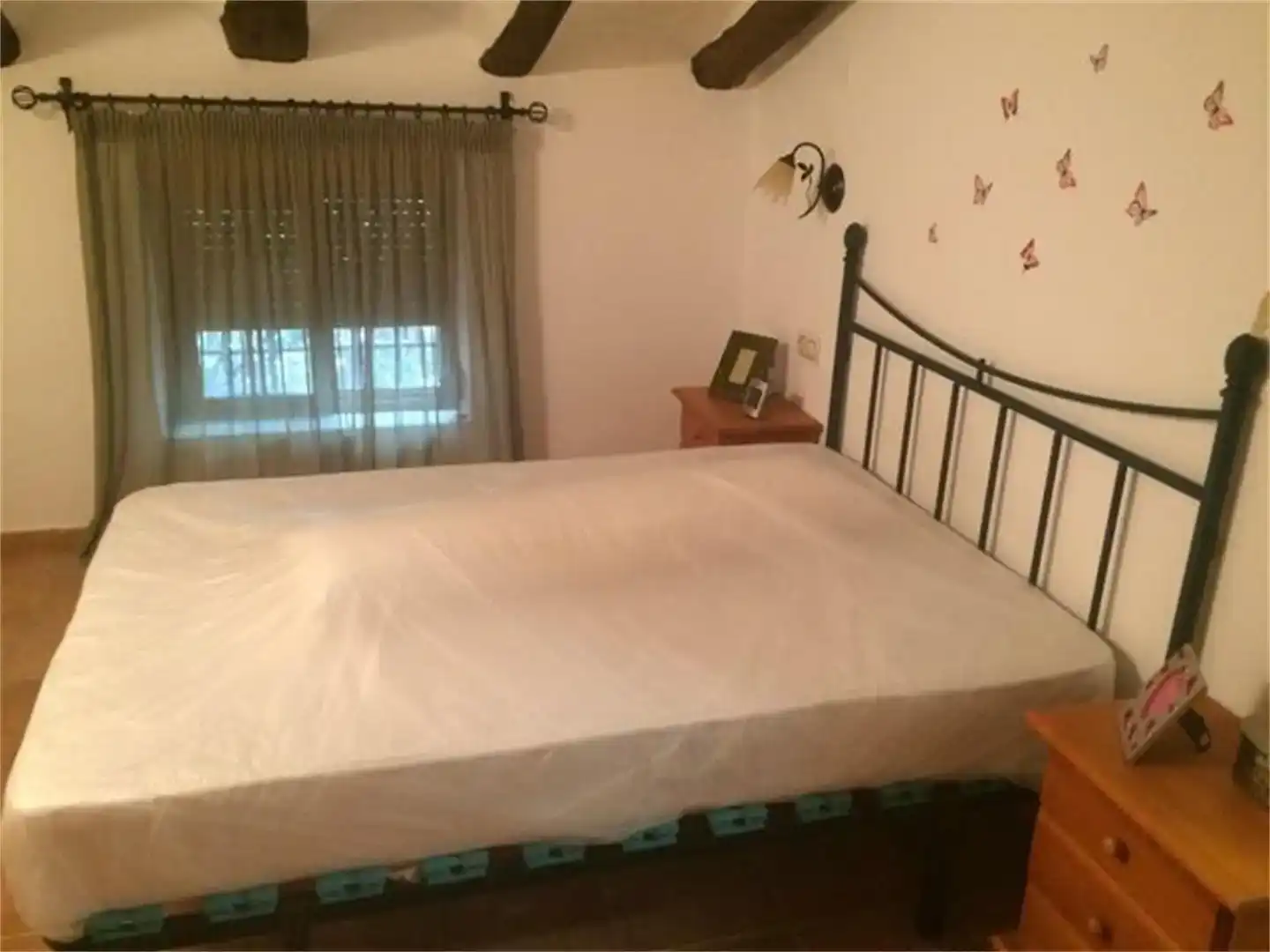 Dormitori de Casa adosada en venda en Perales del Alfambra, Teruel