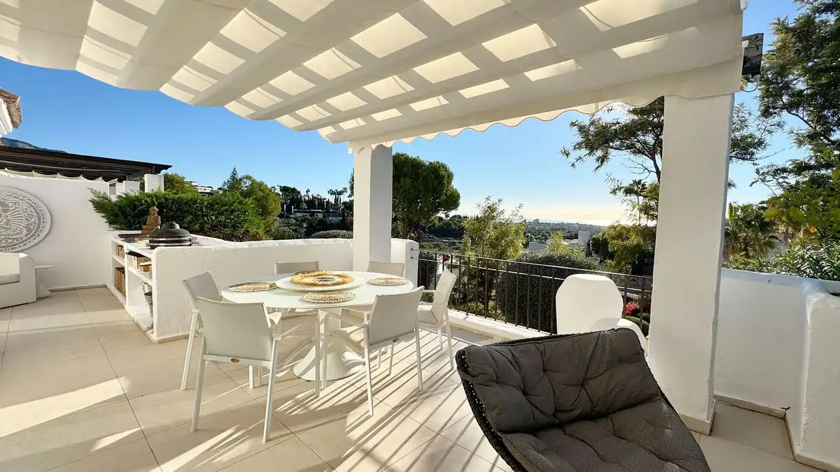 Penthouse with pool for sale in Nueva Andalucía, imagen 3