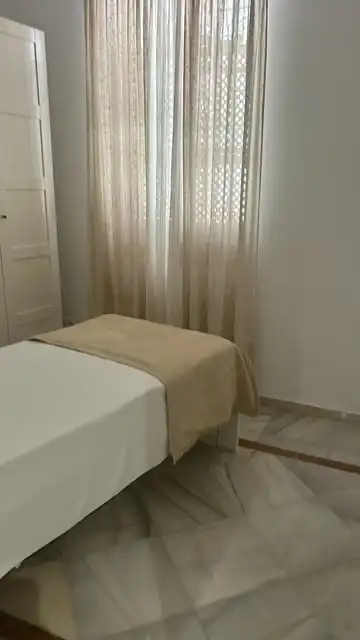 Habitación de Piso de alquiler en Córdoba con Aire acondicionado, Calefacción y Amueblado