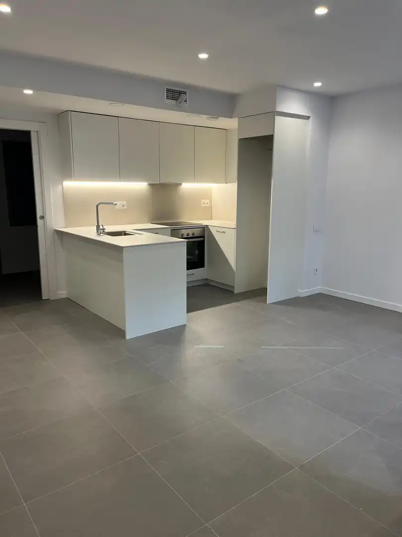 Cocina de Planta baja en venta en Sabadell con Aire acondicionado y Calefacción