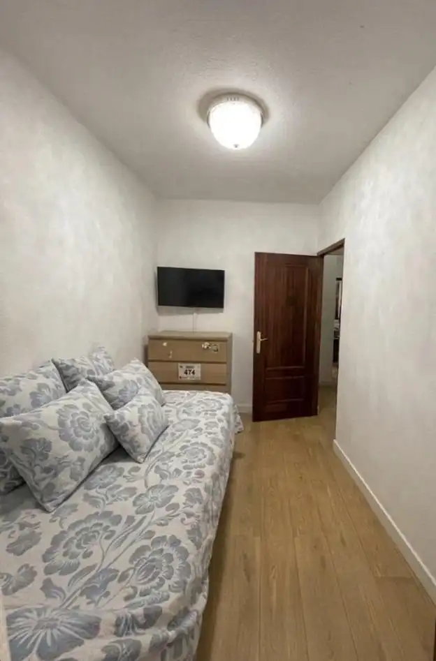 Habitación de Piso en venta en Madrid