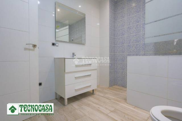 Piso en Venta en Adra