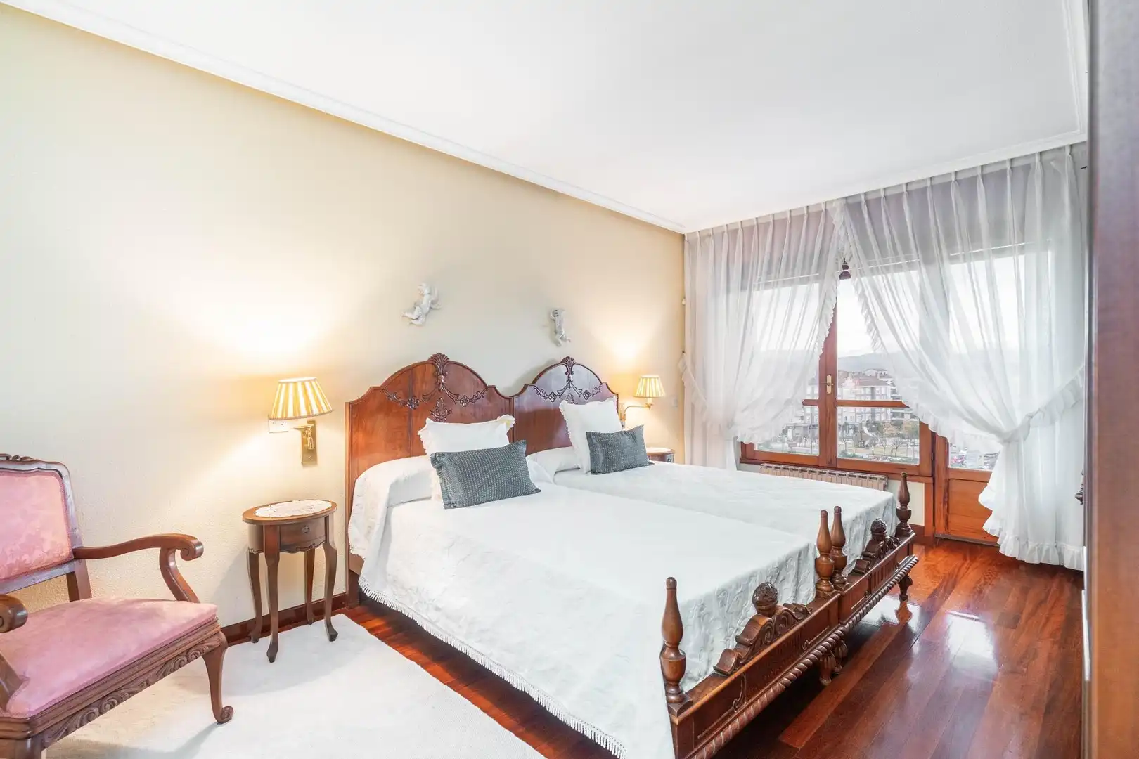 Habitación de Casa o chalet en venta en Siero con Calefacción, Jardín privado y Parquet