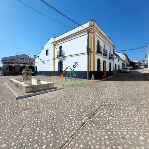 Vista exterior de Casa adosada en venta en Cala con Terraza, Trastero y Amueblado