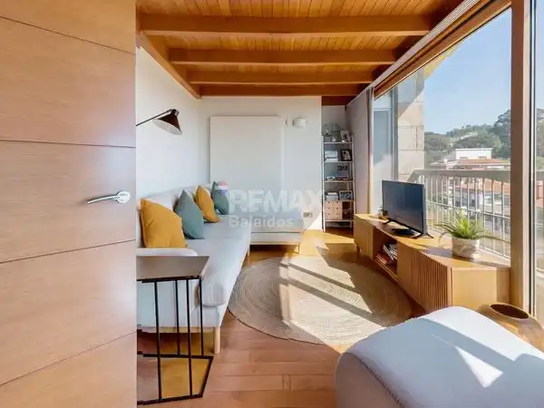 Sala de estar de Casa o chalet en venta en Vigo  con Aire acondicionado, Calefacción y Jardín privado