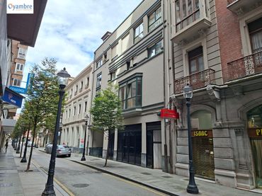 Piso con balcón en venta en Calle LIBERTAD 13