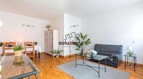 Foto 4 de Pis en venda a Calle César Navarro, El Bercial, Getafe