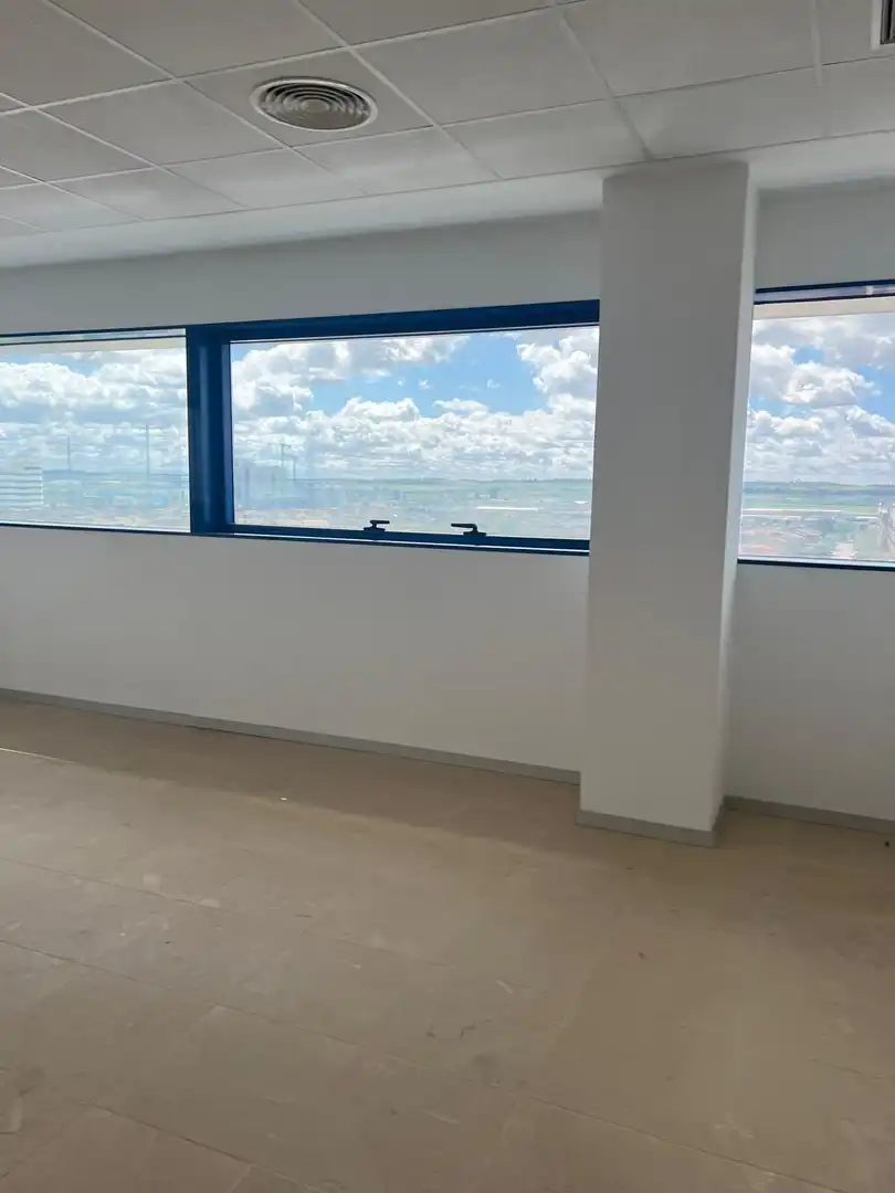 Office for rent in Sevilla