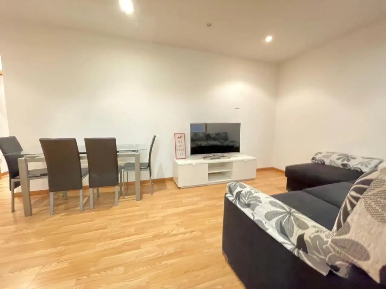 Sala de estar de Piso en venta en Ourense Capital  con Calefacción, Terraza y Amueblado