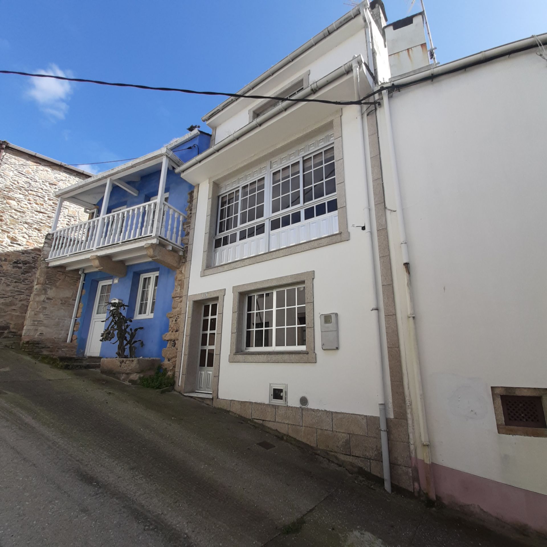 Exterior view of Single-family semi-detached for sale in Mañón  with Storage room, Furnished and Oven