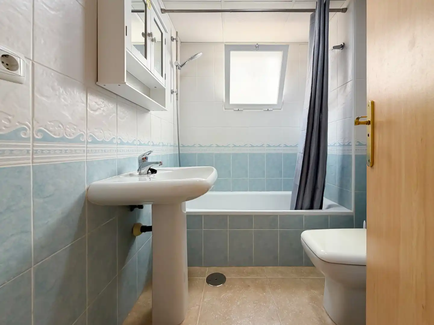 Bany de Apartament en venda en El Campello amb Aire condicionat, Traster i Piscina