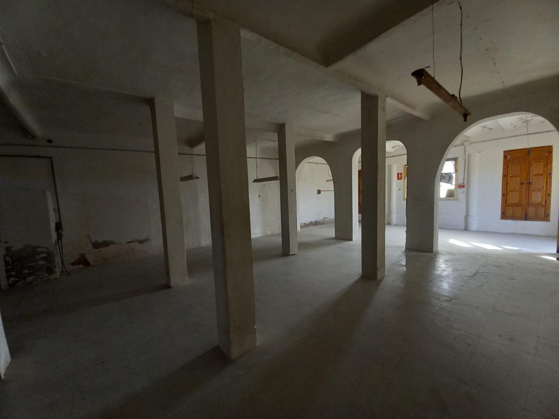 Nave industrial de alquiler en Algorós - El Derramador