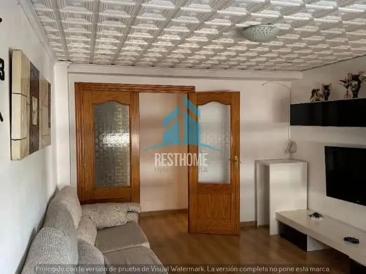 Piso con ascensor en venta en Centro Ciudad, imagen 2