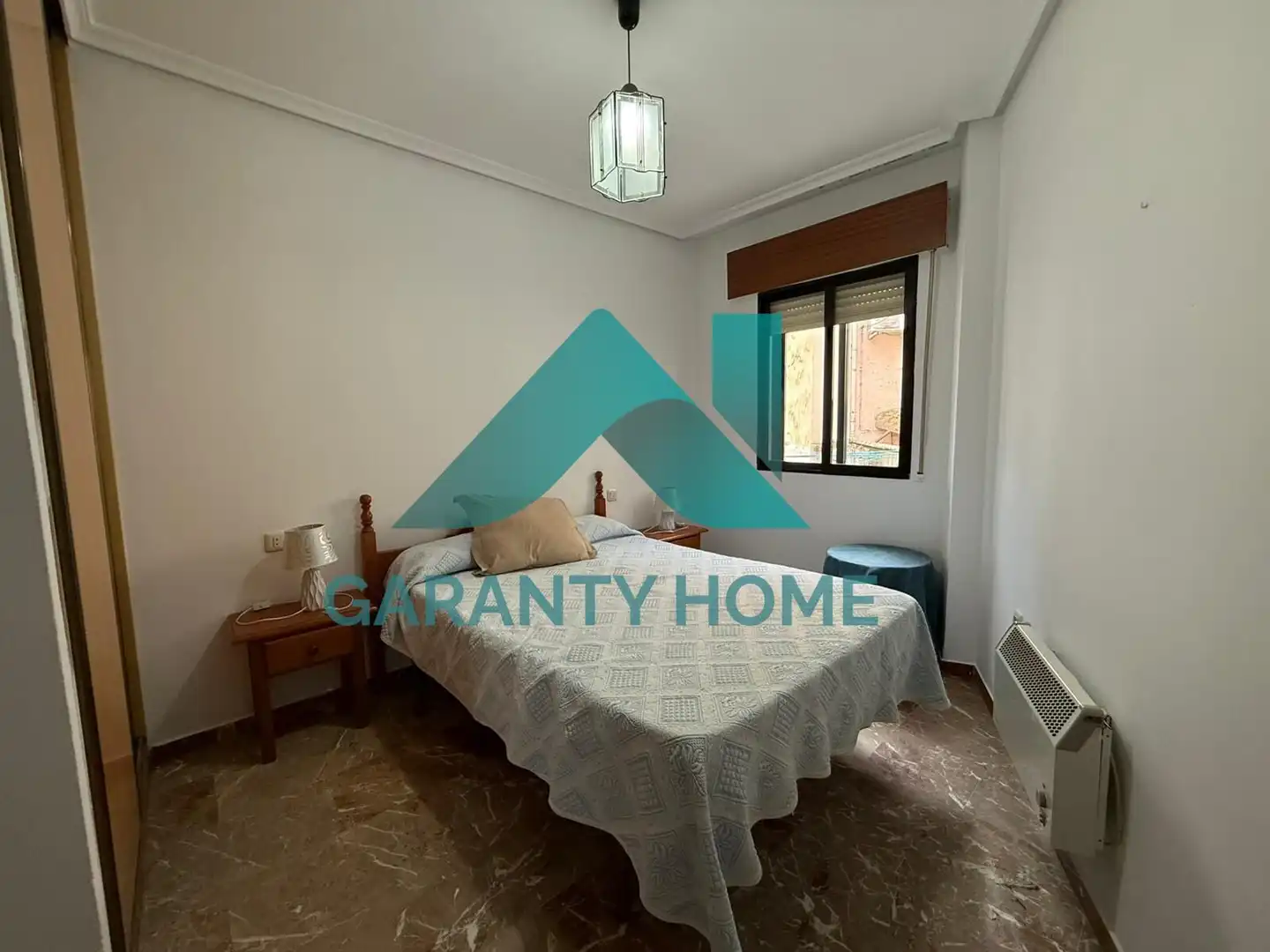Dormitori de Apartament en venda en Cáceres amb Moblat
