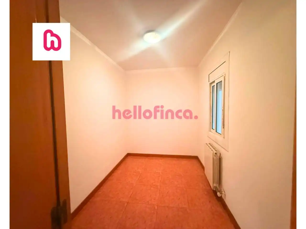 Flat for sale in Montcada i Reixac  with Heating and Alarm
