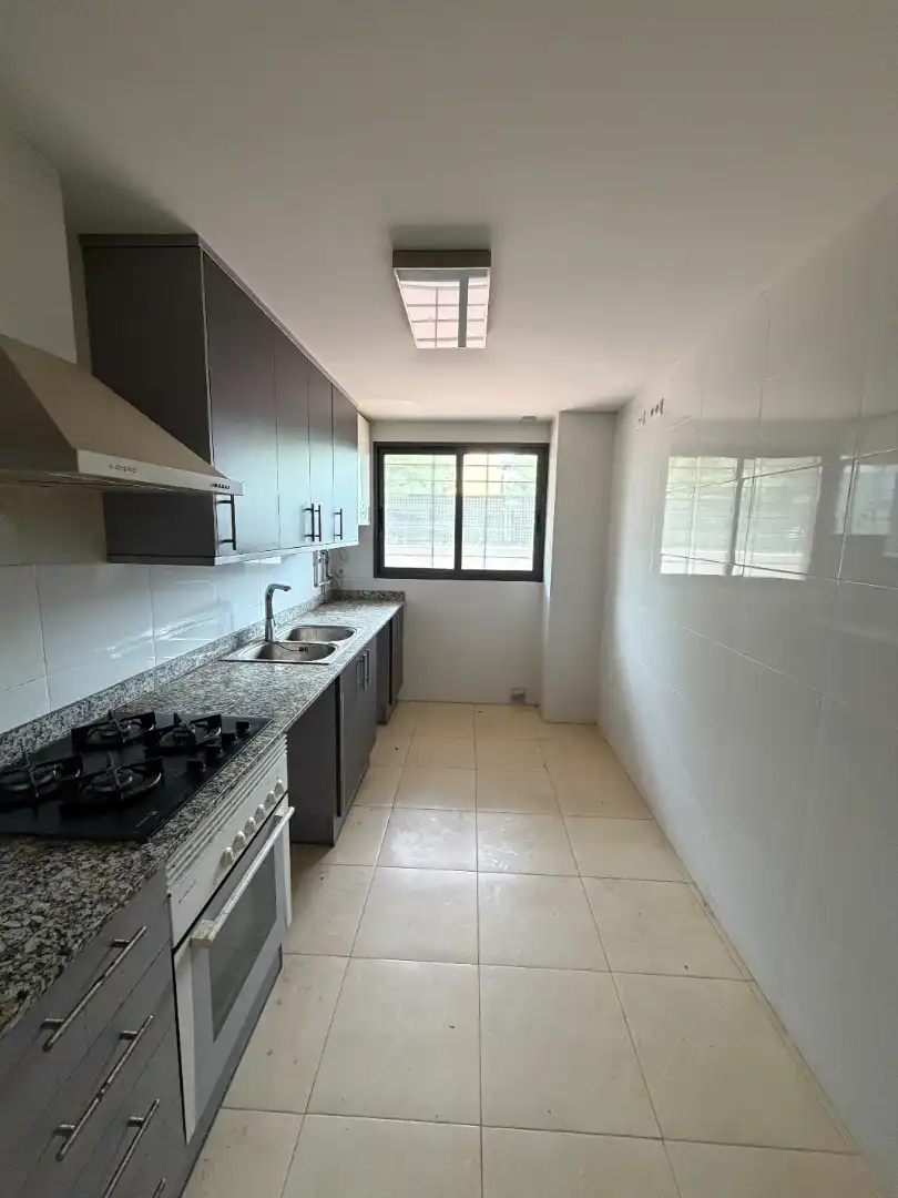 Cocina de Piso en venta en Paterna con Aire acondicionado, Terraza y Trastero