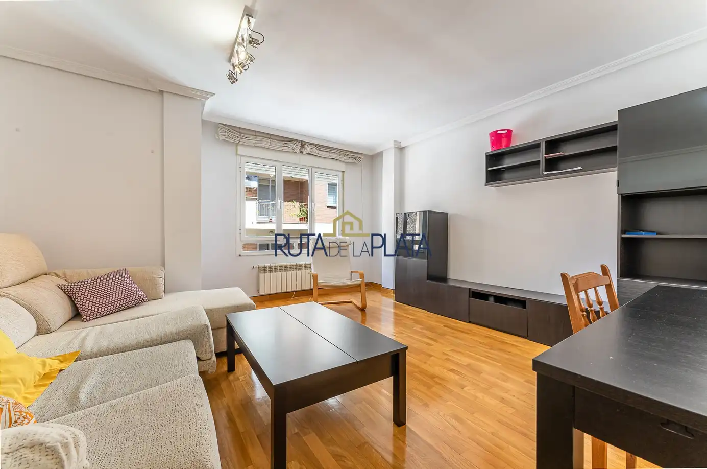Duplex con terrazza in affitto a Calle de Alonso de Tejada 17, imagen 3