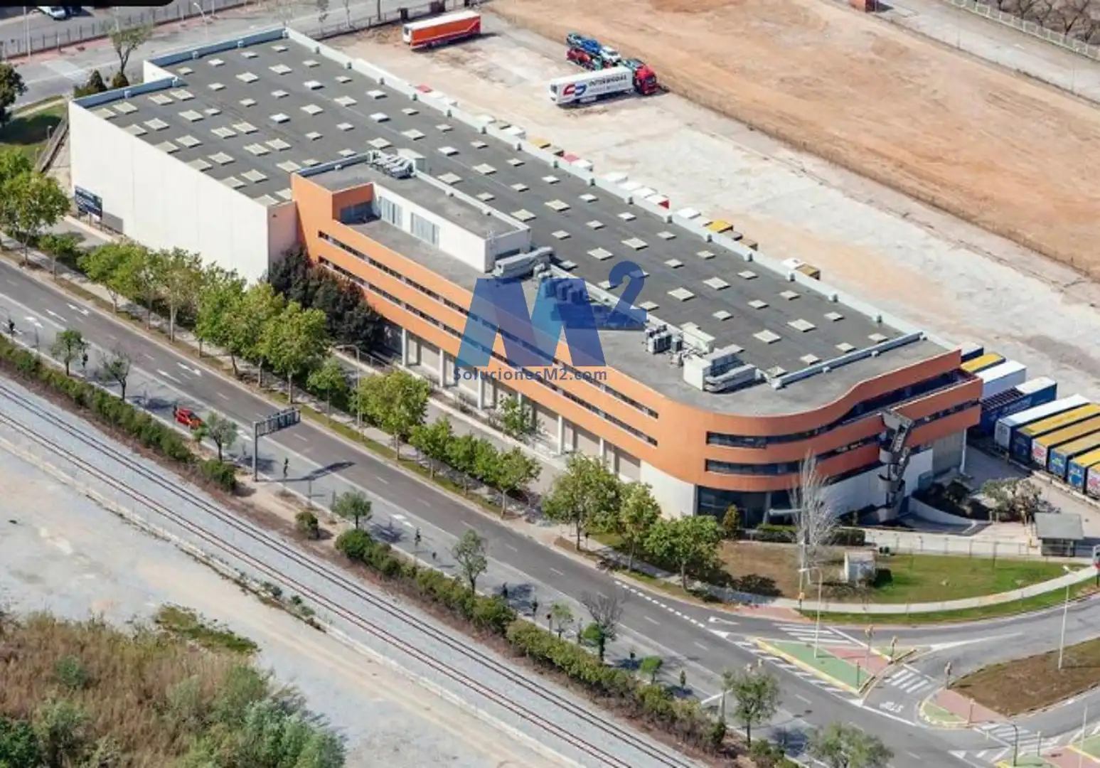 Nave industrial en alquiler en Carrer E, imagen 2