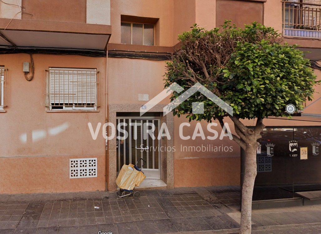Vista exterior de Pis en venda en Paterna
