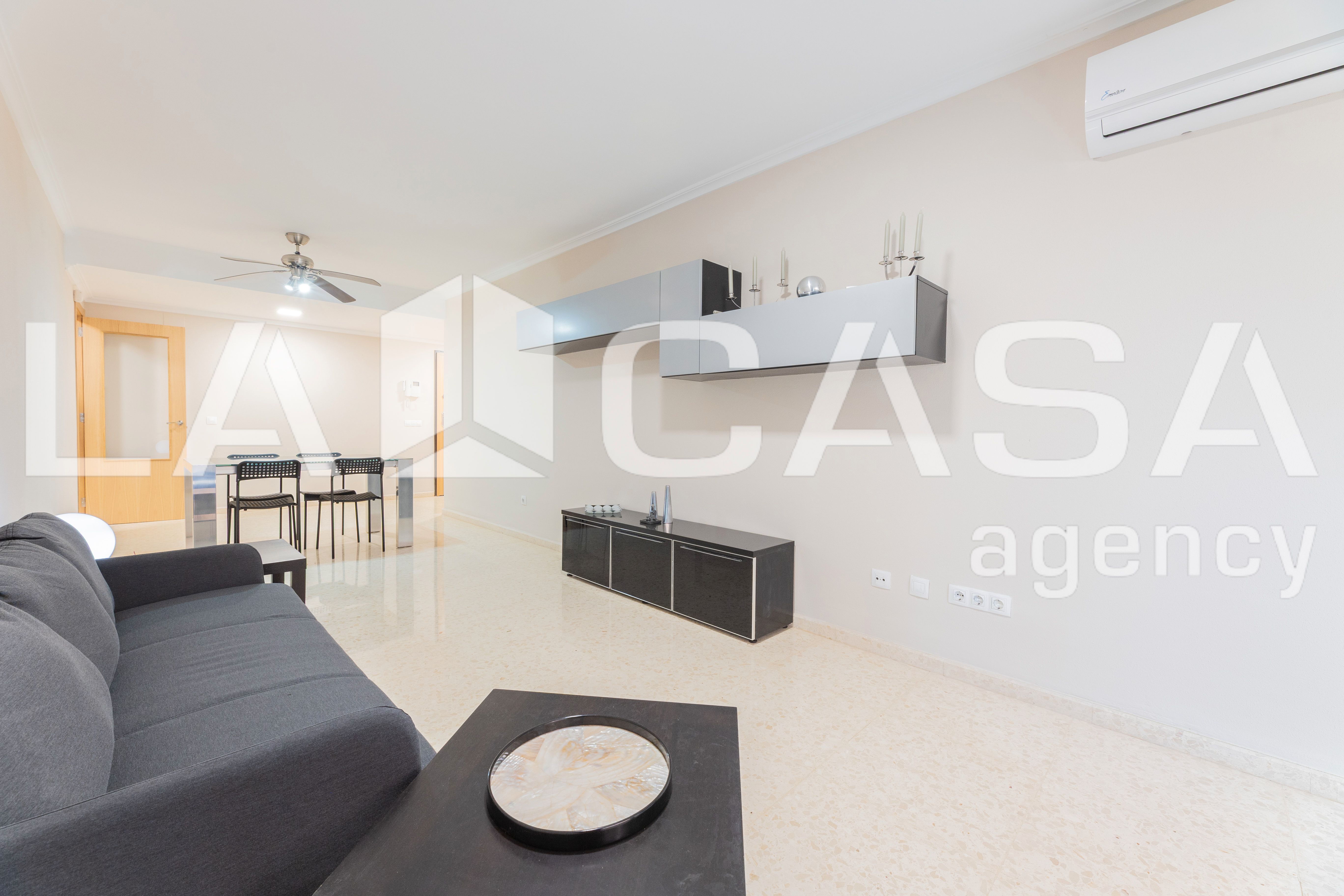 Sala de estar de Piso en venta en Paiporta con Calefacción, Trastero y Balcón