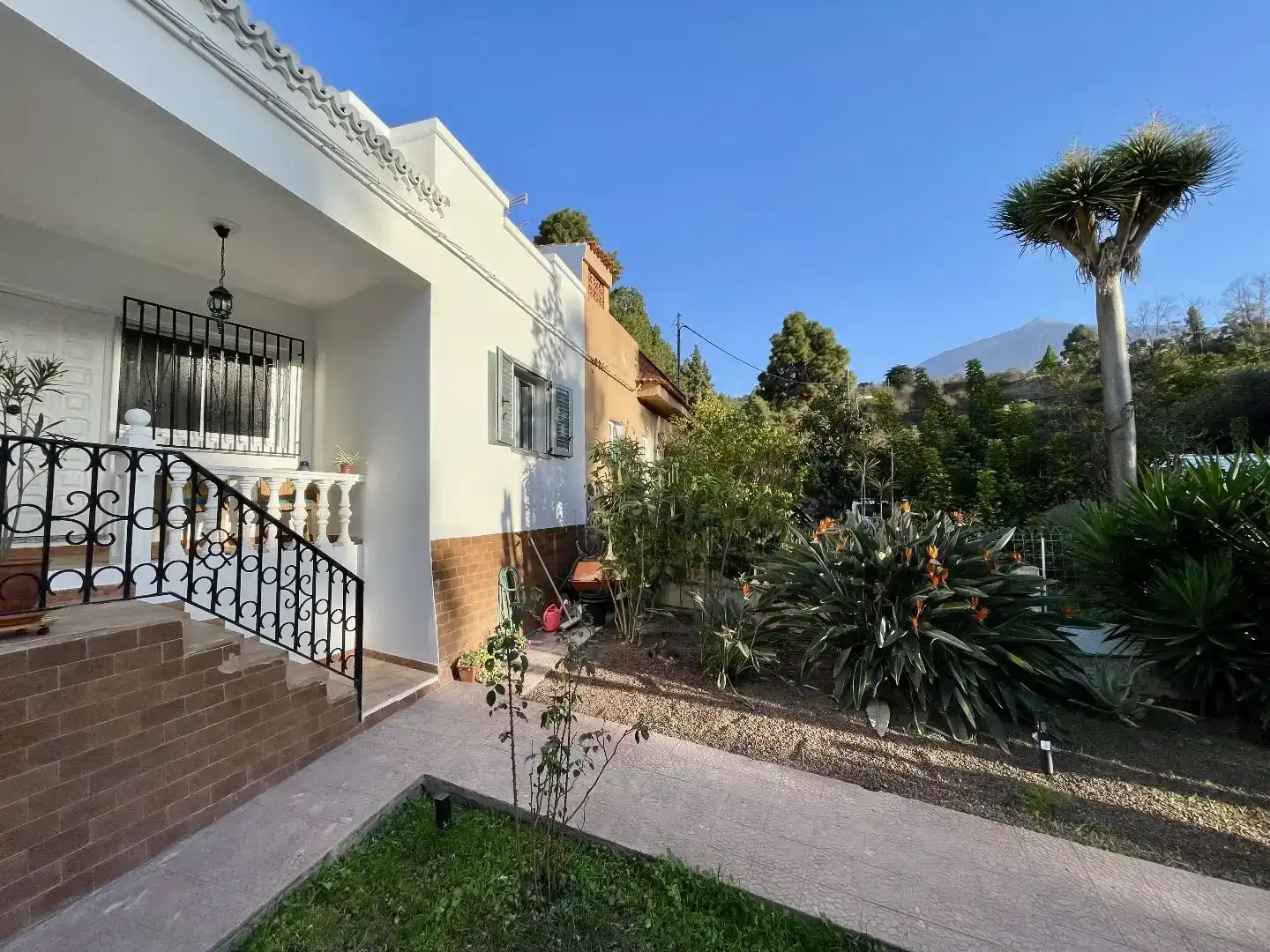 Exterior view of Houses for sale in La Guancha  with Private garden, Parquet flooring and Furnished