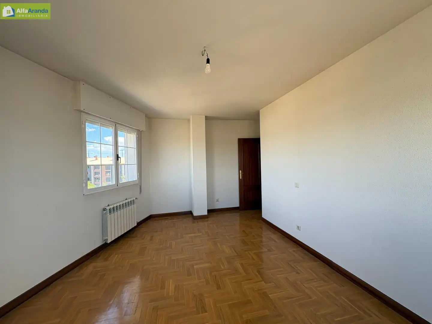Bedroom of Flat for sale in Aranda de Duero  with Heating, Parquet flooring and Terrace