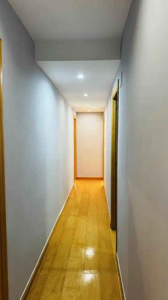 Wohnung zum Verkauf in Zaragoza mit Klimaanlage, Heizung und Parkett